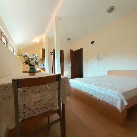 아파트 Cosy Studio In Downtown